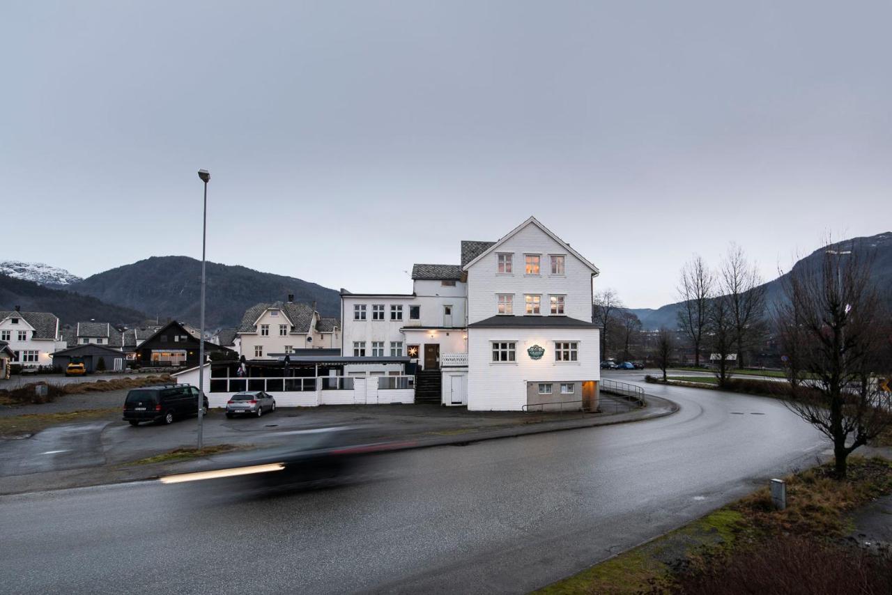 Grand Hotell Sauda Budget Exterior foto