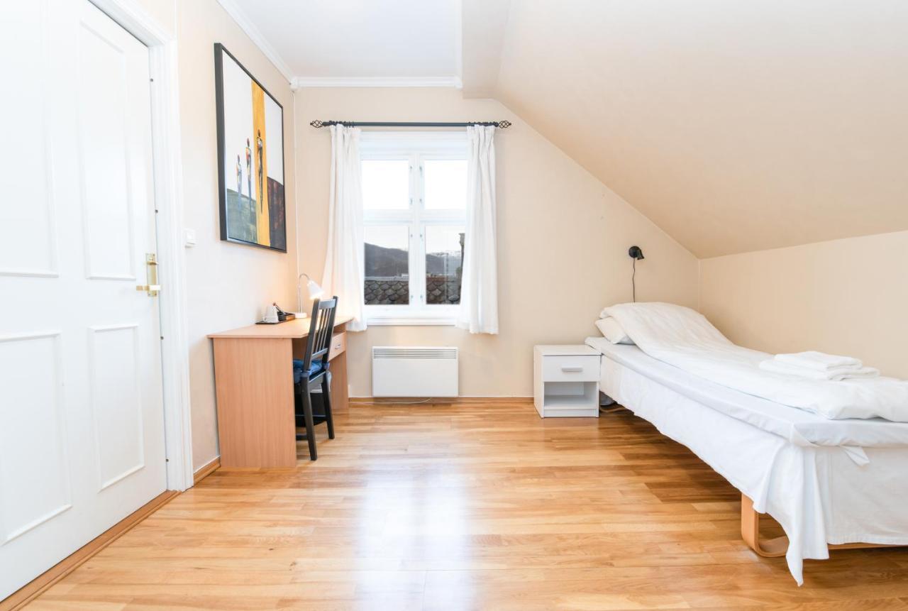 Grand Hotell Sauda Budget Exterior foto